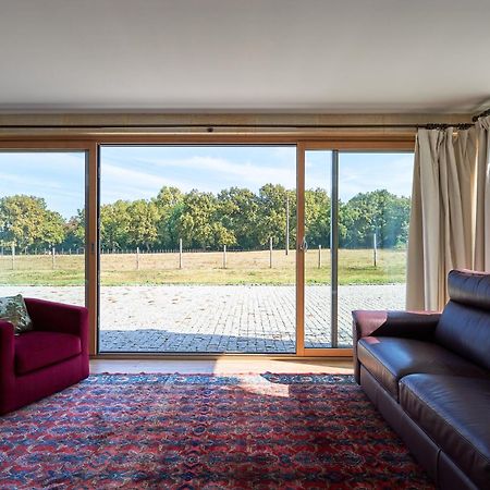 Hotel Fantastic Petit Beauval Saint-Sulpice-et-Cameyrac Esterno foto