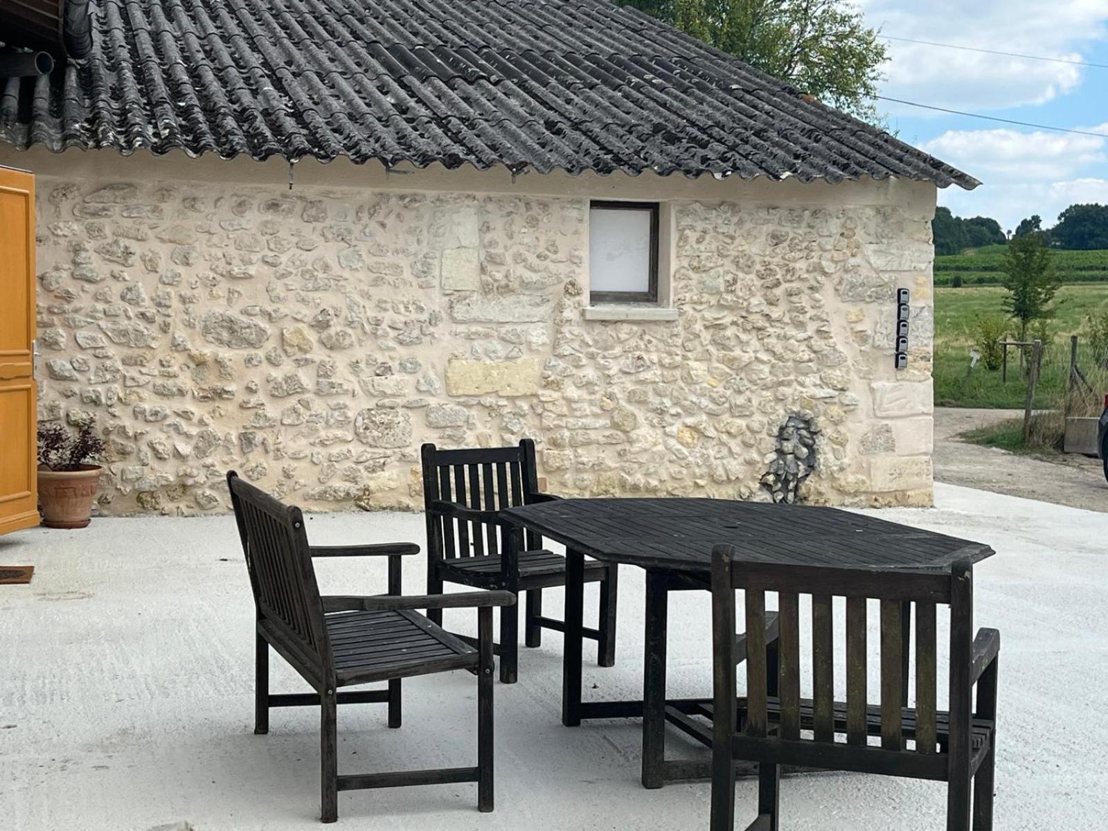 Hotel Fantastic Petit Beauval Saint-Sulpice-et-Cameyrac Esterno foto