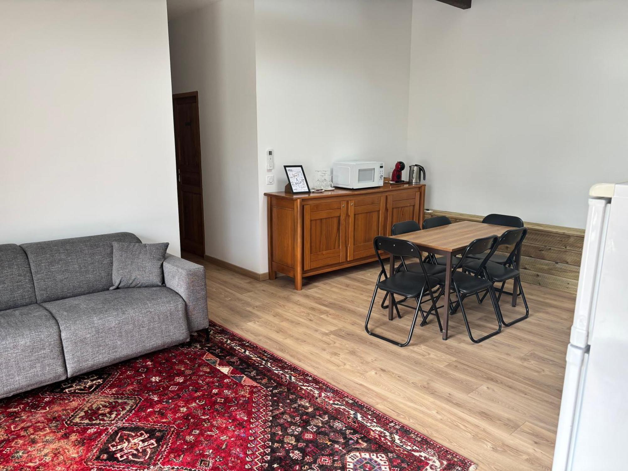 Hotel Fantastic Petit Beauval Saint-Sulpice-et-Cameyrac Esterno foto